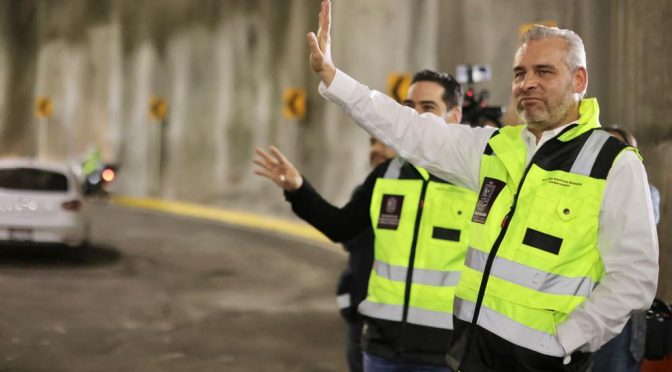 Distribuidor vial Paso Morelos, abierto a la circulación al 100%: Bedolla