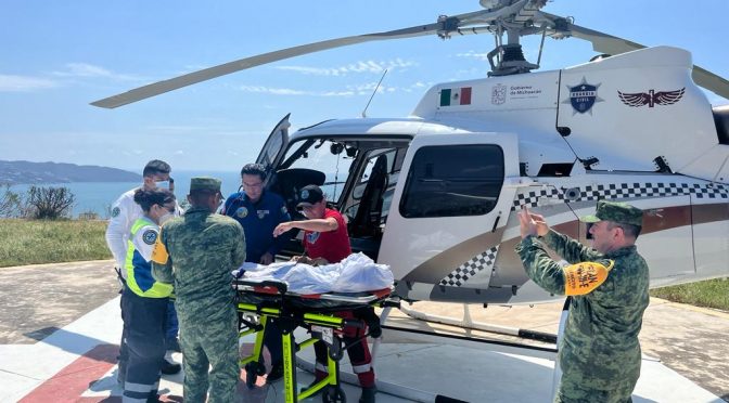En ambulancias aéreas llegan otros 2 pacientes de Guerrero