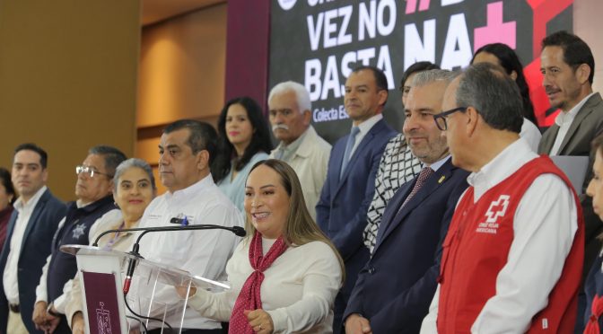 Encabeza Bedolla Colecta Anual de la Cruz Roja