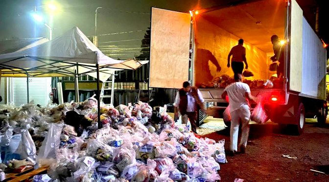 Va segundo camión de víveres a Guerrero; son parte de las 100 toneladas de ayuda