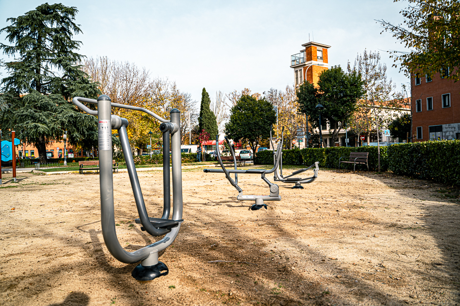 Instalados nuevos elementos biosaludables en varios parques de la ciudad