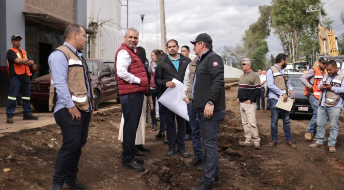 Supervisa Bedolla construcción de avenida San Francisco en Uruapan