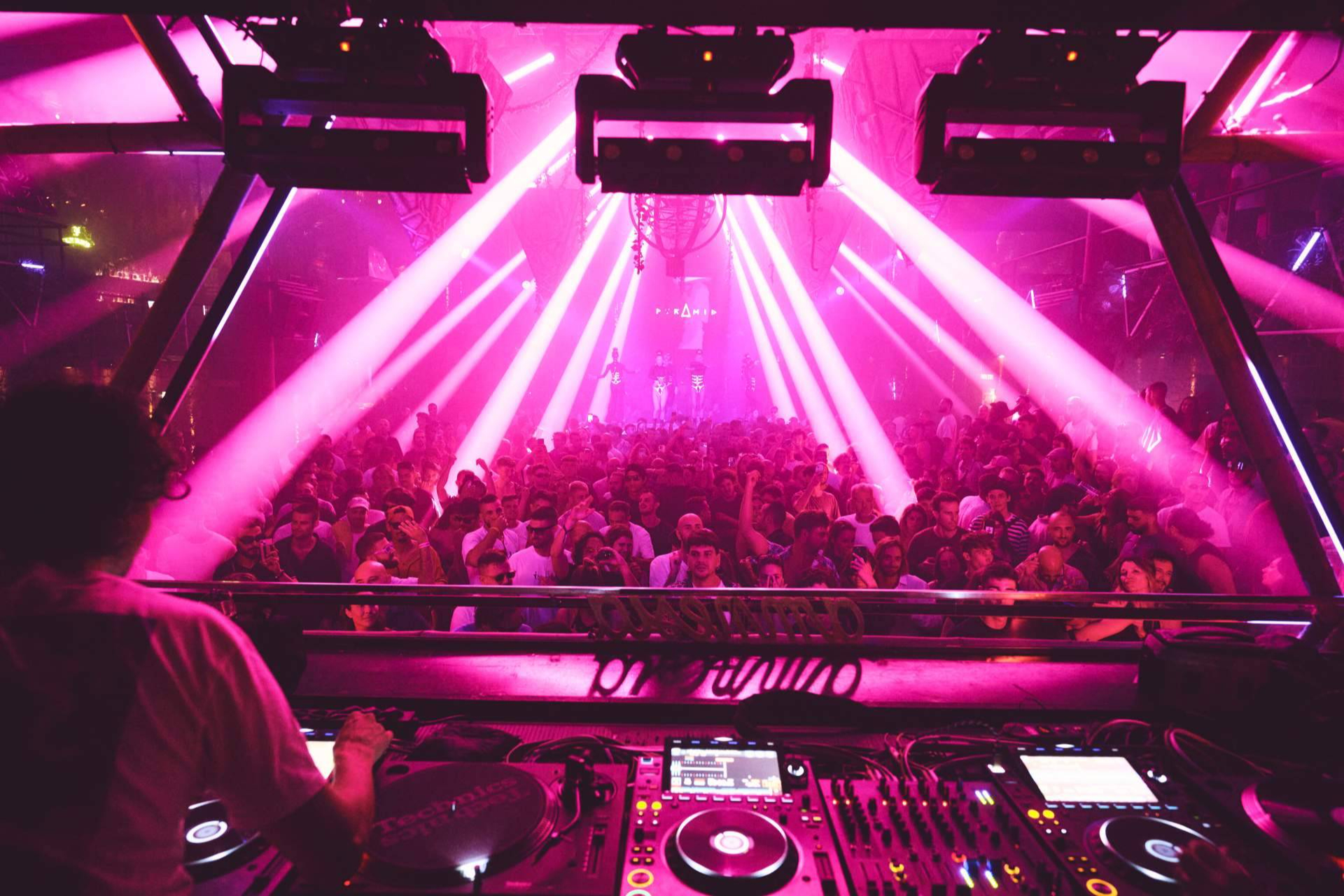 Últimos beats del verano en Ibiza; Pyramid en Amnesia, el plan perfecto para cerrar las vacaciones en Europa